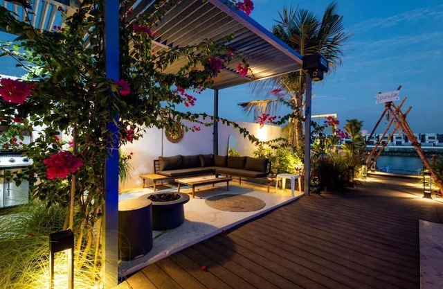 5Bd Superior Villa Al Dana Paradise Luxury Villas in Palm Fujairah with Sea View