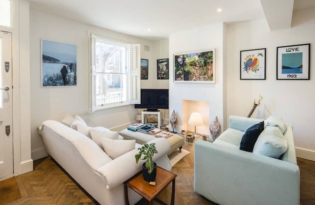 Luxury 2BD Cottage stones throw from Notting Hill