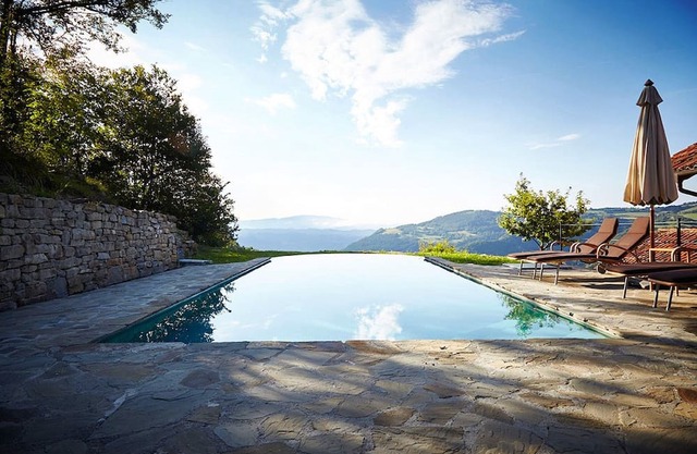 Enchanting countryside villa with private pool and views! - Villa Mila