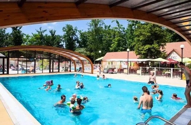 Campsite La Grande Tortue***** - Comfort Mobile Home 4 Rooms 6 People