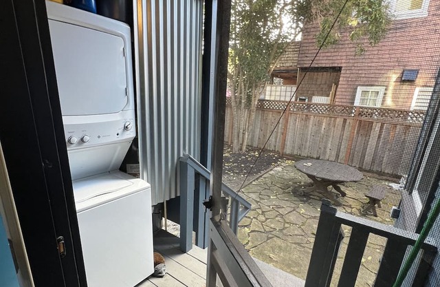 Beautifully Landscaped Furnished Convenient Berkeley Home