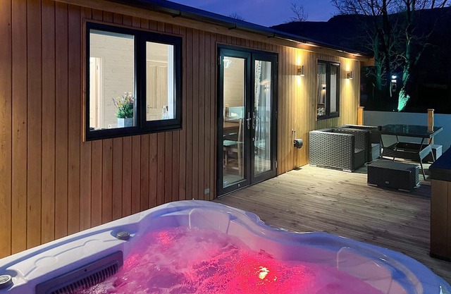 2 bedroom accommodation in Greenfield