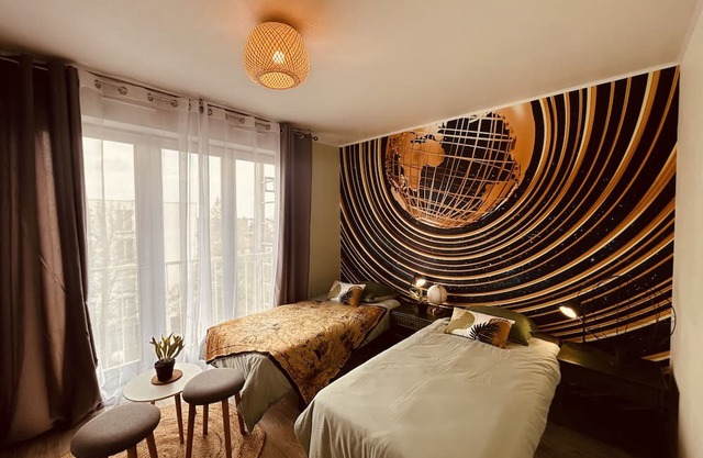 L'INDUSTRIE DE MARIE COMME UN EXPLORATEUR