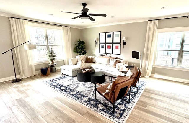 New home in downtown Jackson, steps away from restaurants, shops and The Lift!