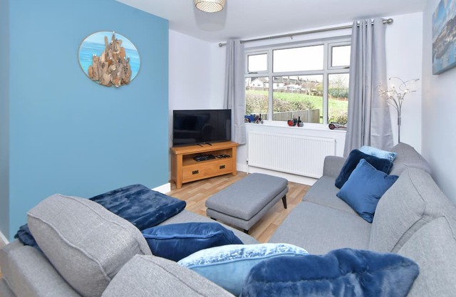 Lancaster House: A Charming 3-BR Home in the Heart of Norton Green