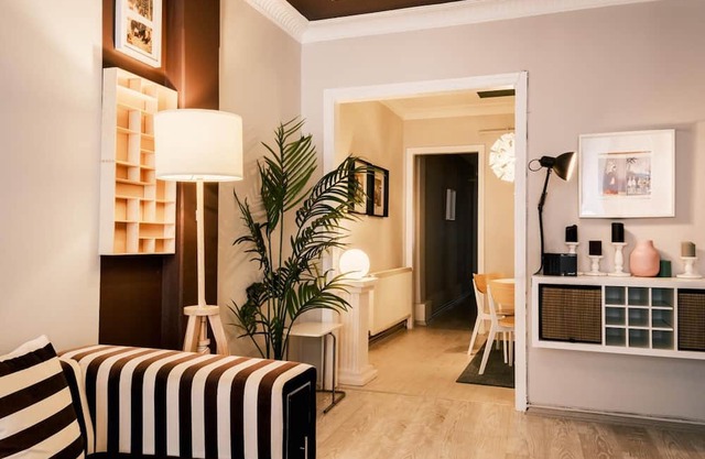 Charming Flat near Osmanbey Metro Station