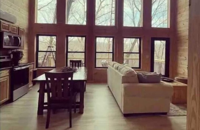 The Hideaway Treehouse