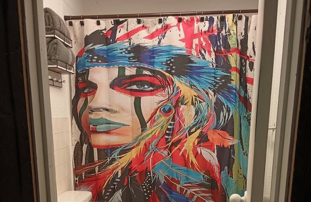 Escape to tranquility and seclusion at Two River Cottage.