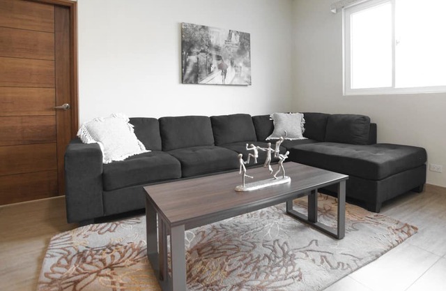 Luxury 3BD/2BA Condo - Unit 103 Tumon Isa