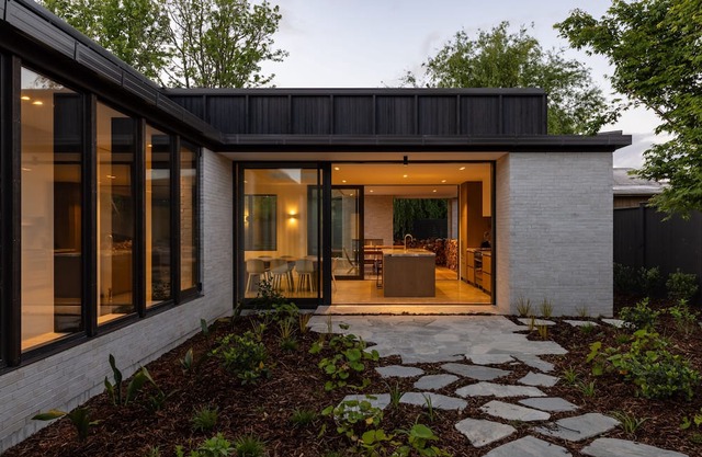 Low house Matakana New Zealand