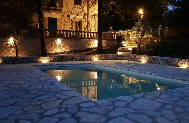 Homerez - Spacious villa 15 km away from the beach for 8 ppl. with swimming-pool