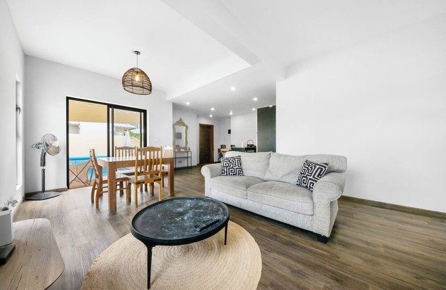 Grand Ānaya II | Luxury 5BR Villa | 2x Pools & Jacuzzi | Cinema Room