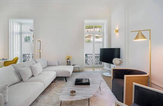 Liberdade Deluxe Apartment | AC | S-Pool | Parking