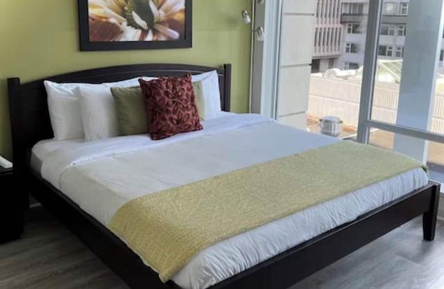 The FALLS 2-bedroom 2 bath condo in downtown Victoria next to the Empress Hotel