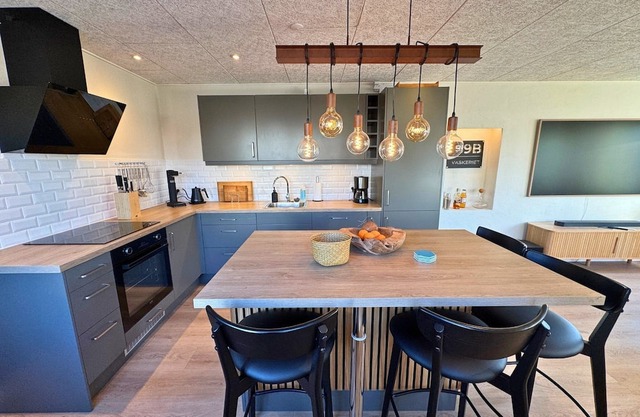 Cozy & Modern Living in Central Odense