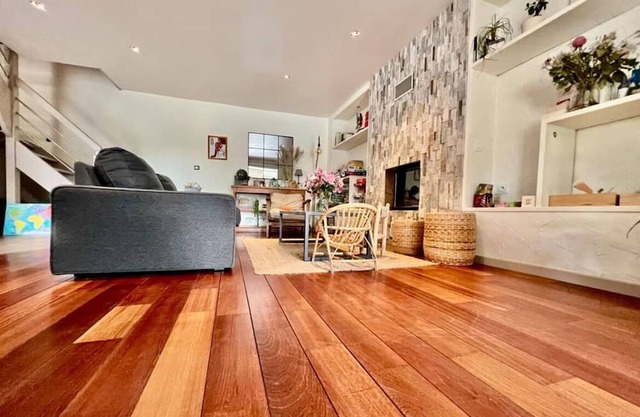 Spacious house with swimming pool and boules pitch