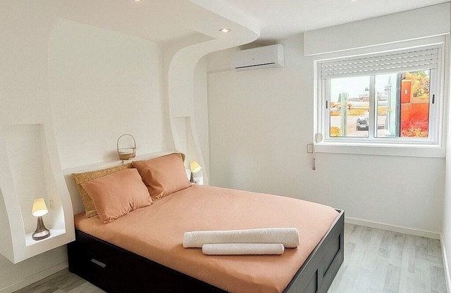 StaySanto in Loures - Refurbished and comfortable rooms