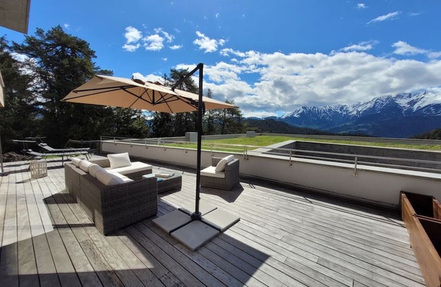 Exclusive Accommodation in the Alps (Laax Alpine Lodge)