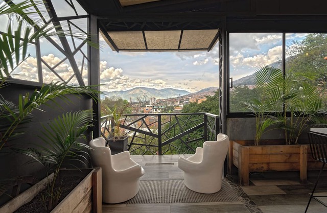 Luxury Apartment - Rooftop & Jacuzzi