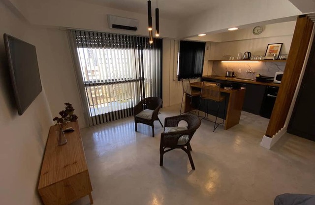 Beautiful Centric Loft in Mardel