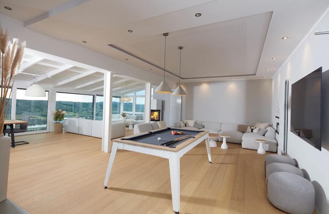 New opening - Luxury Villa Orange Tree for up to 22 people