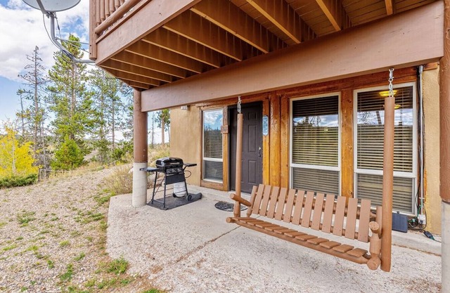 The Cozy Cub | Pool | Hot Tub | Snowmobiling