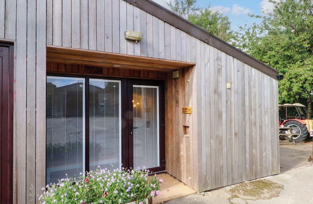 THE OLD SHIPPON, pet friendly in Sutton Near Macclesfield