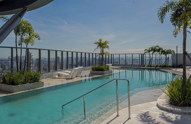 Famous Bela Air Brooklin, View, Vacancy and Pool!