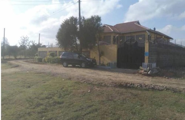 Large in Nairobi for Parties La Mana City