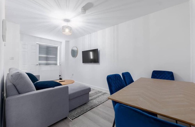 Modern Family Home Near Liverpool City