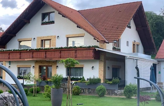 Casa Bucegi - 1 Queen BR