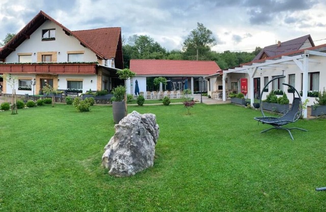 Casa Bucegi - 1 Queen BR 2