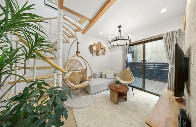 6-mins walk from Hibarigaoka Station, surrounded by vineyards,outskirts of Tokyo