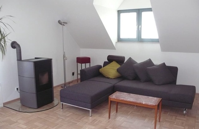 Apartment 'Ferienwohnung in Ehemaliger Bank' with Balcony