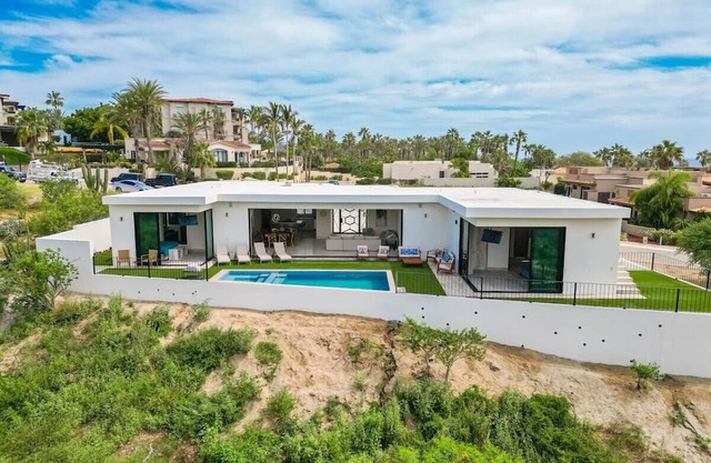 Luxurious Villa Spacious & Private heated Pool Steps from Beach