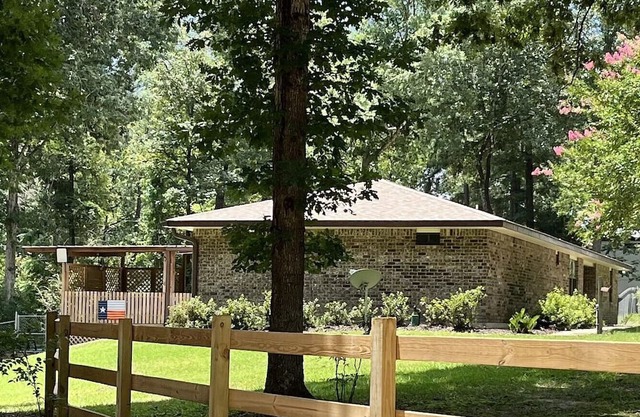 Comfortable 3 bdr/2 bath home with WiFi in Woodville