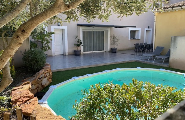 House in the south of France for 8 people in a peaceful setting