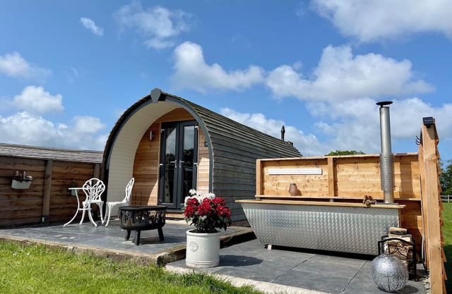 An idyllic rural setting on a working farm only a short walk to the village!