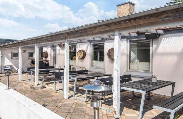 Great cabin in camping resort