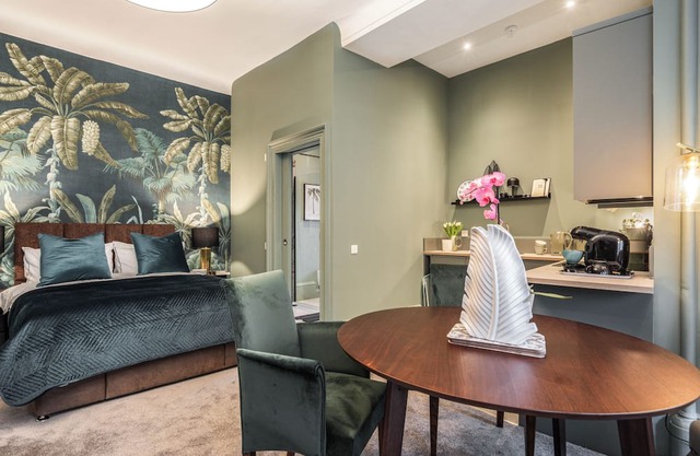 Boutique Home Stay Studio in Paisley – Near Glasgow & Airport