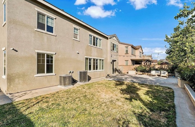 3-bedroom princess house in superb Palmdale with AC,. Enjoy your stay low rent