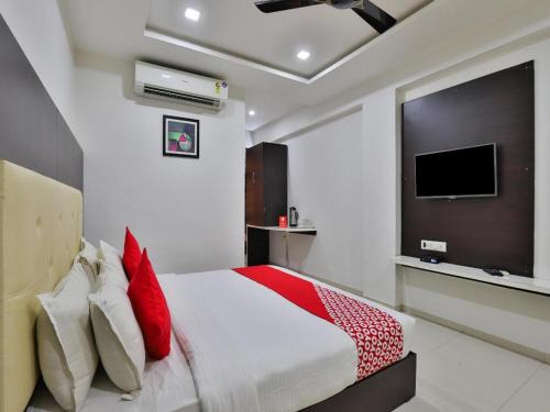 HOTEL GRAND KRISHNA