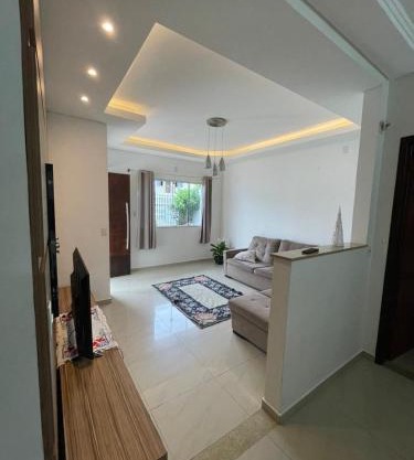 Casa sobrado 2 andares com piscina