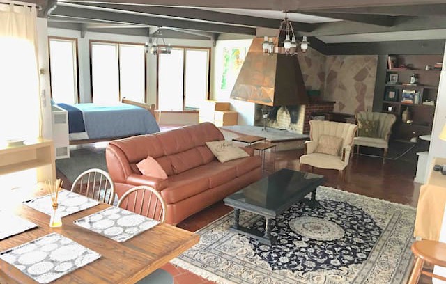 Burlingame Hills House | Beautiful guest house in Burlingame
