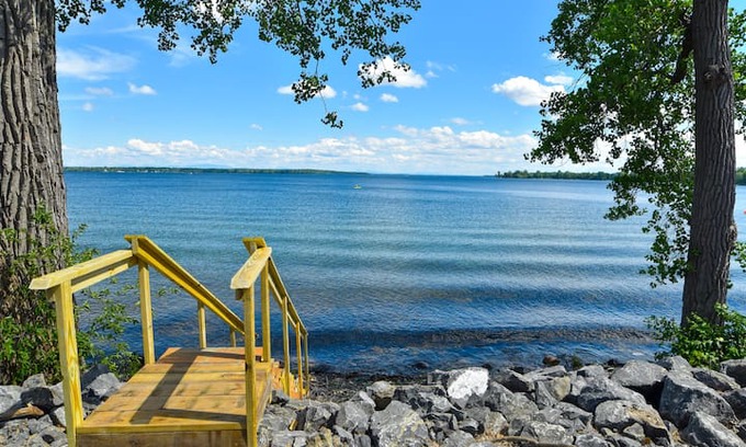 Chazy House | Lake Champlain Cozy Cove Home in Chazy NY