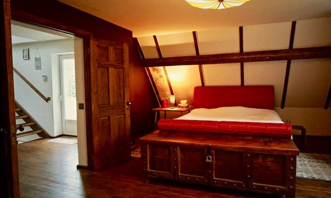 Nomme House | Exclusive Private House w Garden/Sauna/Pool Table