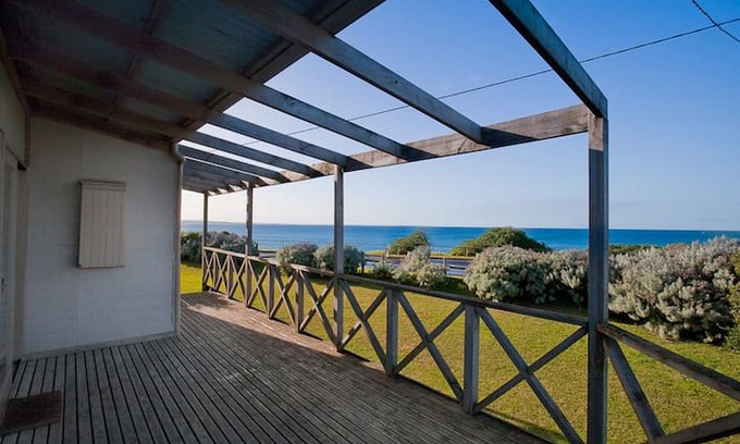 Port Fairy House | Sunways - Views of East Beach