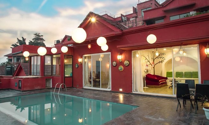 Aarey Colony Villa | Bohemian villa : Pool Party Bungalow