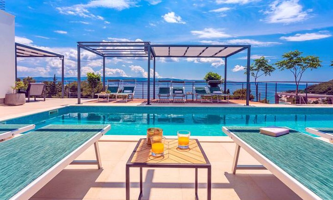 Duce Villa | Villa Lemona - heated in and outdoor Pool,Jacuzzi