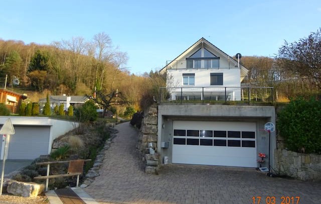 Luscherz House | 2576 Lüscherz Bielersee Airbnb